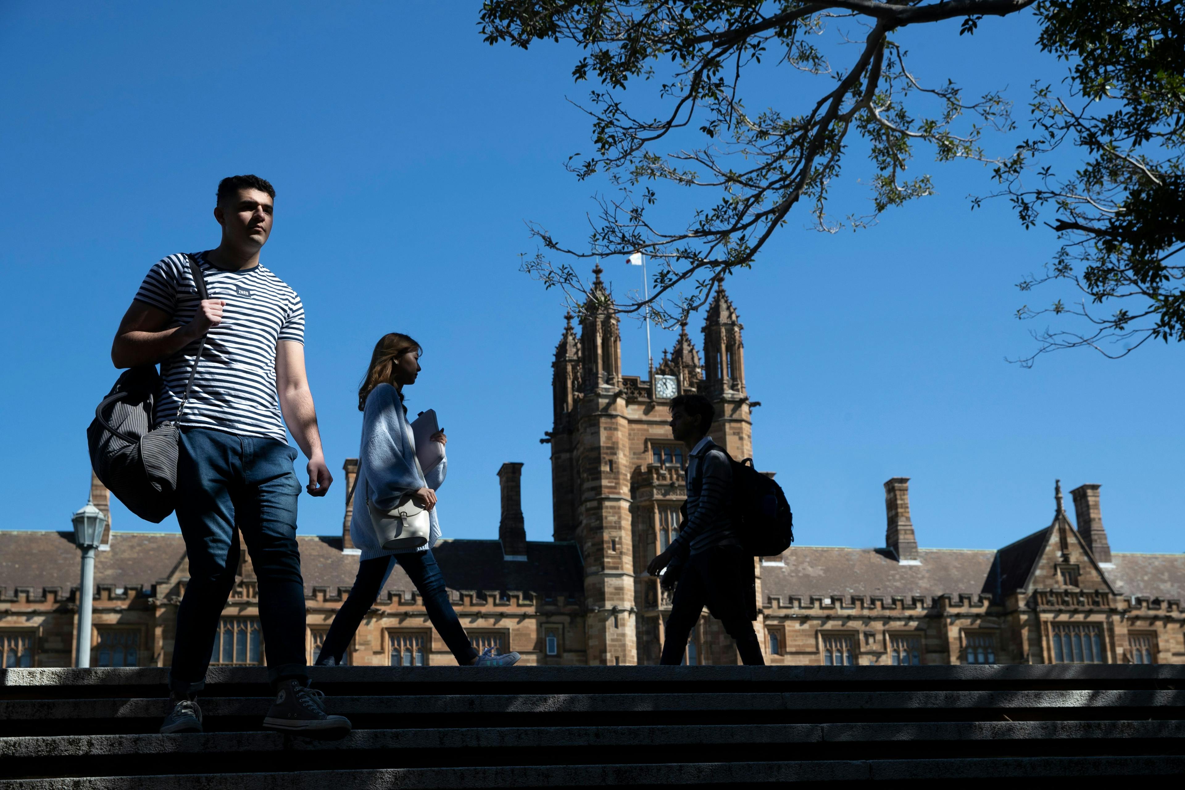 students in USYD campus